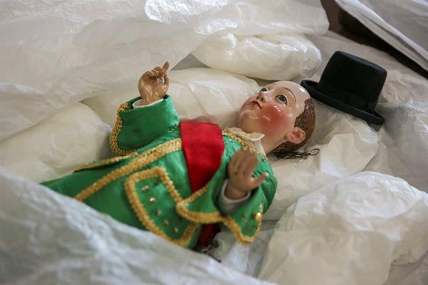 O Menino Jesus da Cartolinha, oriundo de Miranda do Douro - Foto Diana Quibntela/ Global Imagens