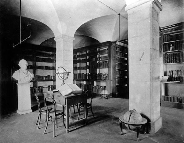 Sala de Leitura. Biblioteca Nacional, Convento de São Francisco. Fot.de Augusto Bobone, anterior a 1910 